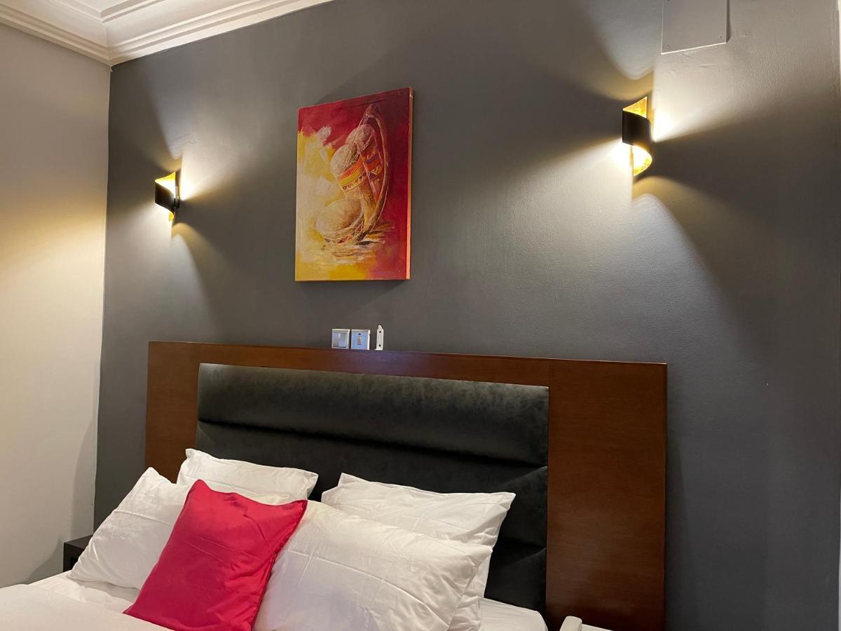 La Rochelle Hotel Yaounde Exterior photo