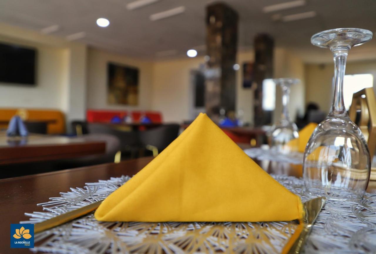 La Rochelle Hotel Yaounde Exterior photo